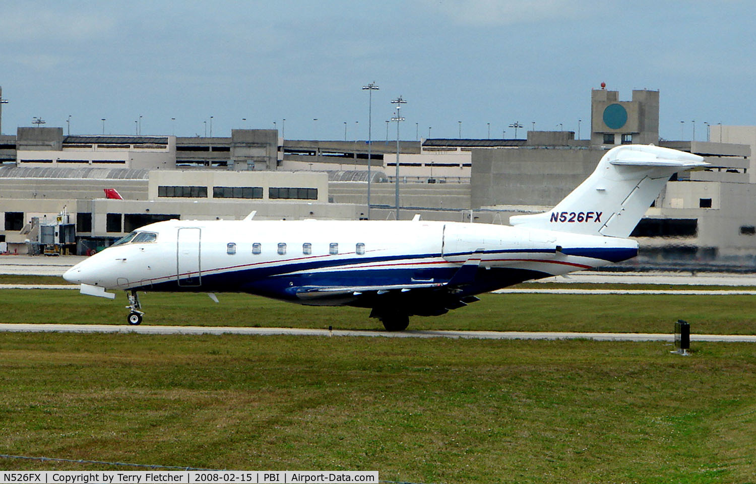 N526FX, 2006 Bombardier Challenger 300 (BD-100-1A10) C/N 20118, The business aircraft traffic at West Palm Beach on the Friday before President's Day always provides the aviation enthusiast / photographer with a treat