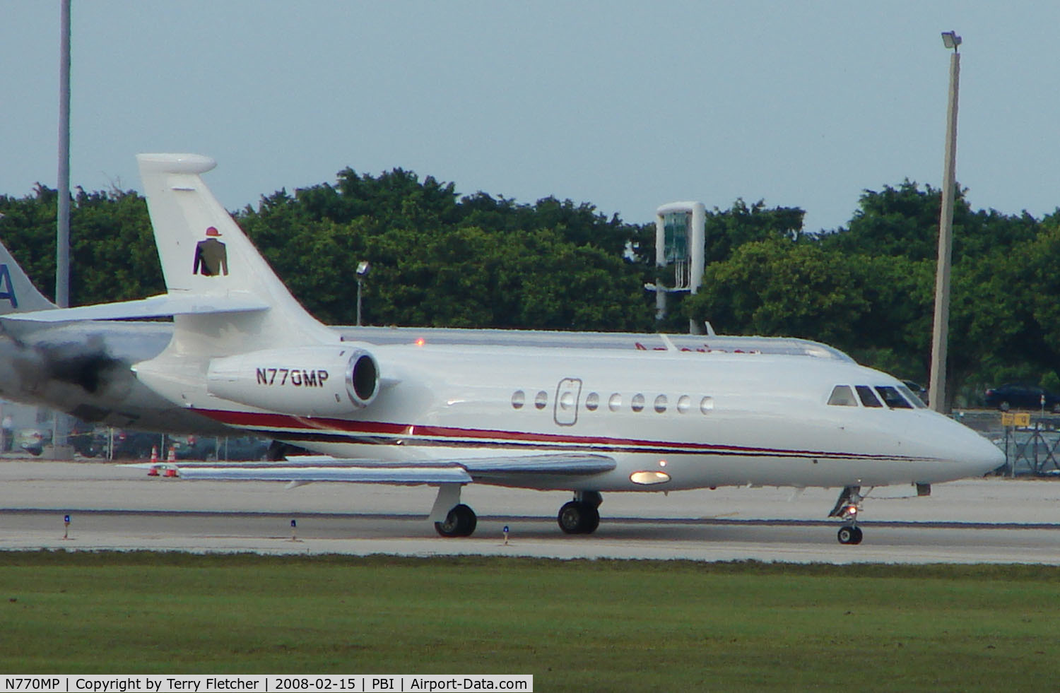 N770MP, 1999 Dassault Falcon 2000 C/N 99, The business aircraft traffic at West Palm Beach on the Friday before President's Day always provides the aviation enthusiast / photographer with a treat