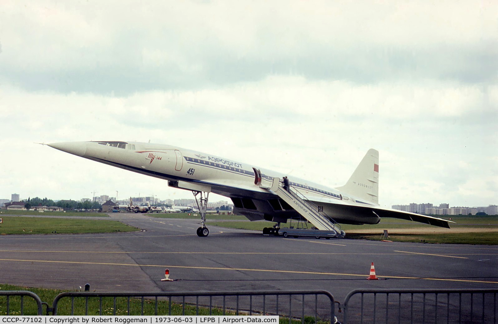 CCCP-77102, 1972 Tupolev Tu-144 C/N 01-2, Crashed later that day during display.