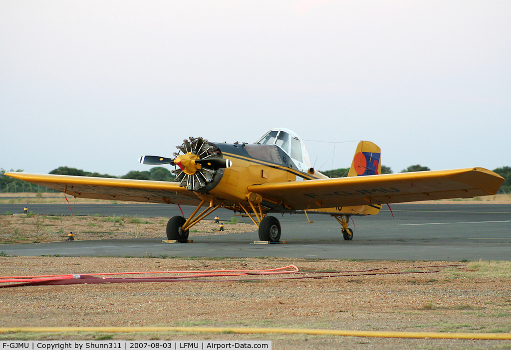 F-GJMU, Ayres S2R Thrush Commander C/N 1689 R, Parked and ready if there is a fire forest...