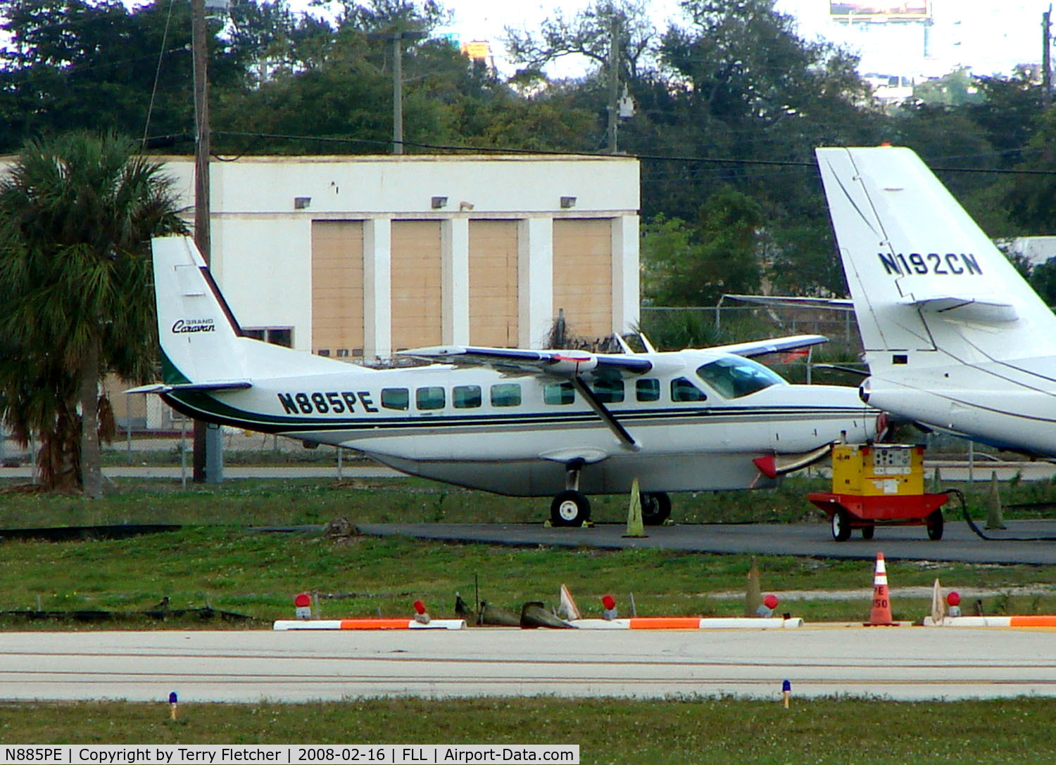 N885PE, 2001 Cessna 208B Grand Caravan C/N 208B0885, Cessna Caravan at FLL in Feb 2008