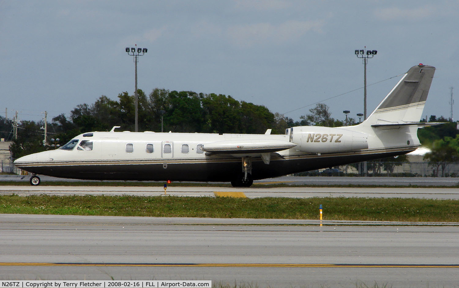 N26TZ, 1980 Israel Aircraft Industries IAI-1124 Westwind C/N 293, Westwind awaiting departure from FLL