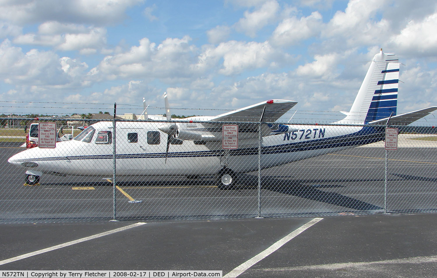 N572TN, Aero Commander 680FL Commander C/N 1360-38, Aero Commander 680FL at Deland , Florida