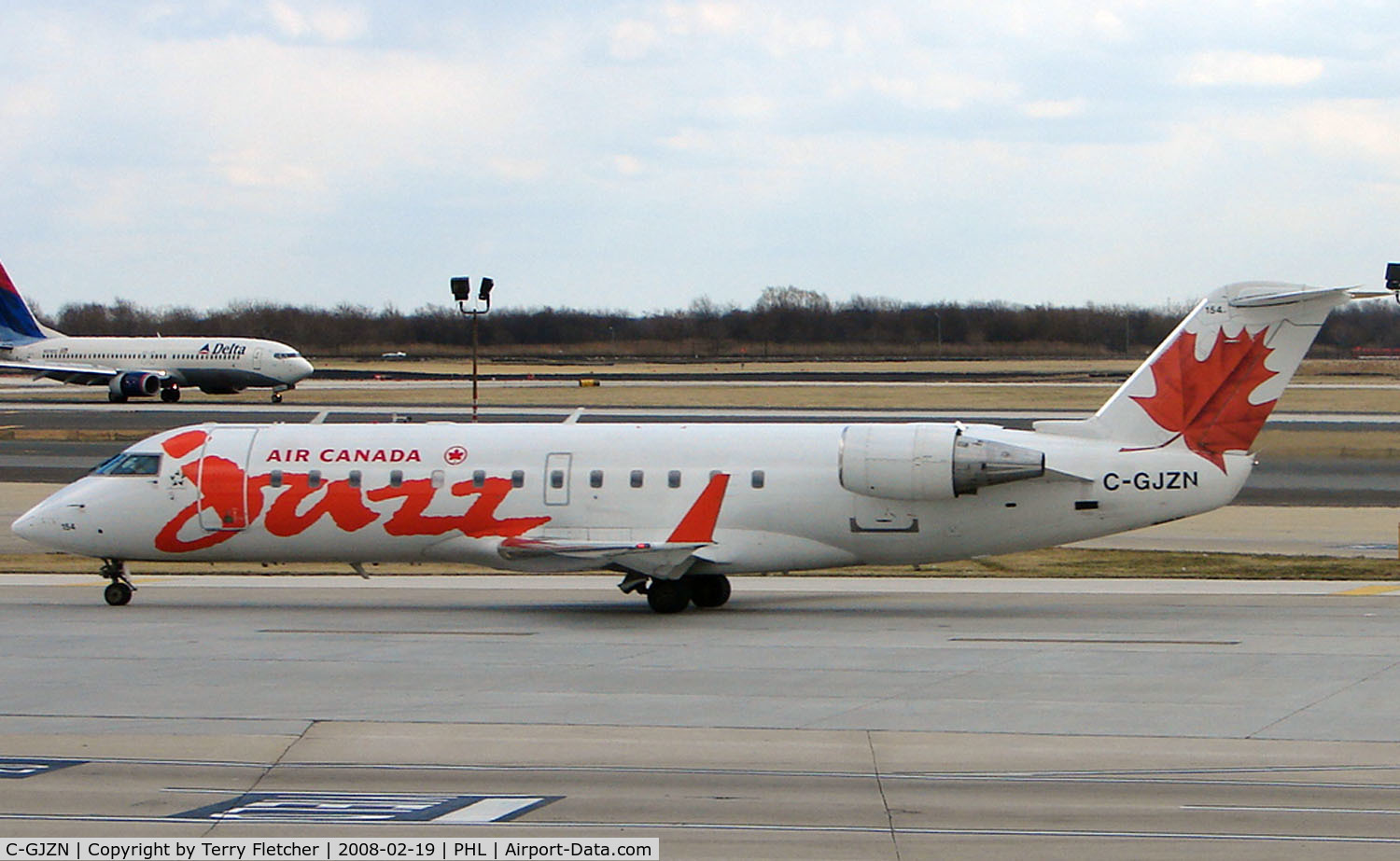C-GJZN, 2001 Bombardier CRJ-200ER (CL-600-2B19) C/N 7520, Canada Jazz CRJ at Philadelphia