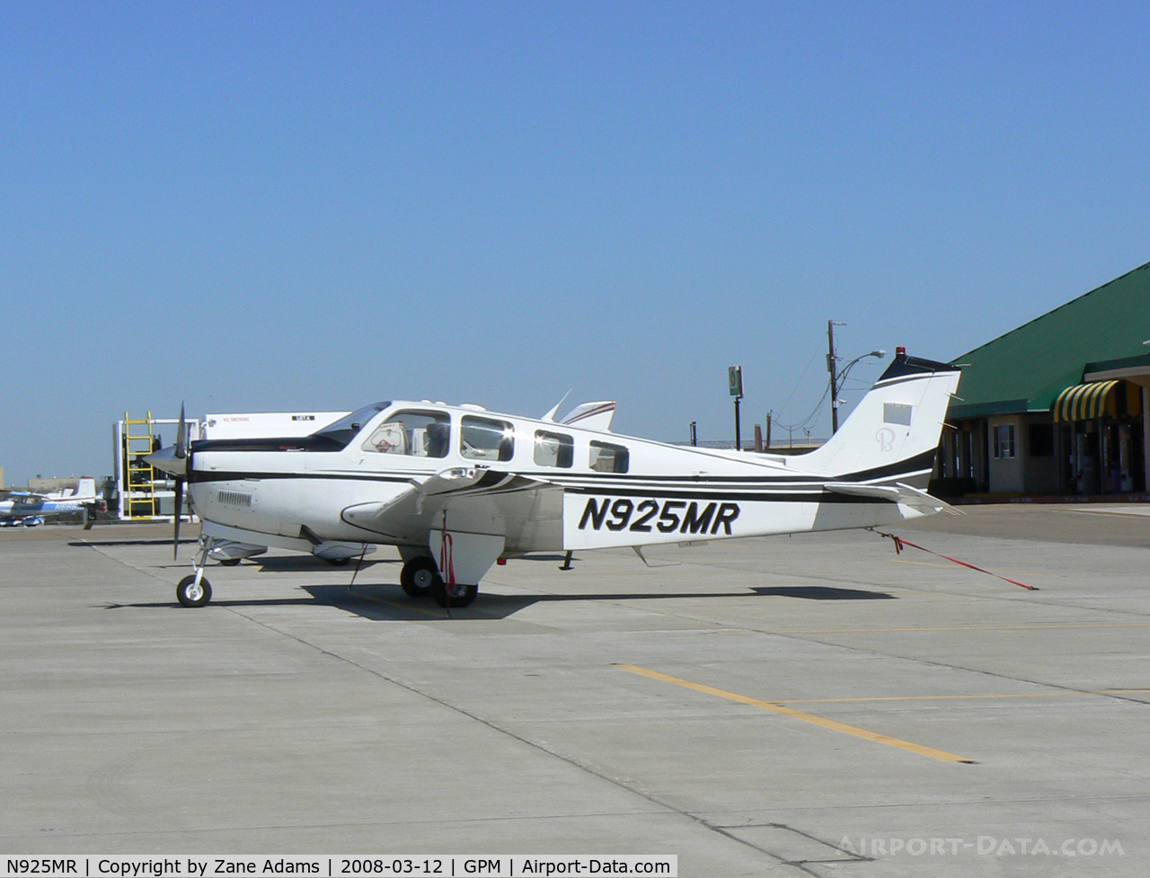 N925MR, 2007 Raytheon Aircraft Company G36 C/N E-3753, At Grand Prairie Municipal