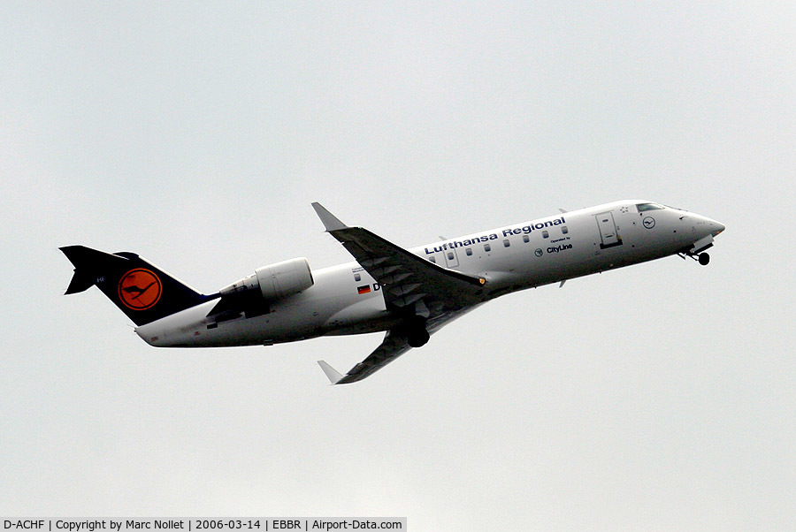 D-ACHF, 2000 Canadair CRJ-200LR (CL-600-2B19) C/N 7431, Taking of at Brussels Airport