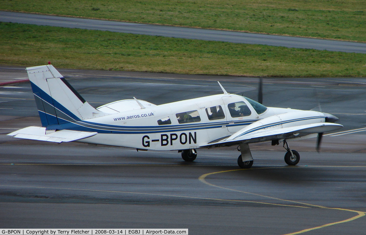 G-BPON, 1975 Piper PA-34-200T Seneca II C/N 34-7570040, Resident aircraft based at Gloucestershire Airport