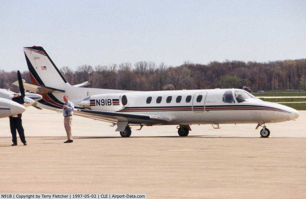 N91B, Cessna 550 C/N 550-0194, Cessna 550 on the ramp at Cleveland in 1997