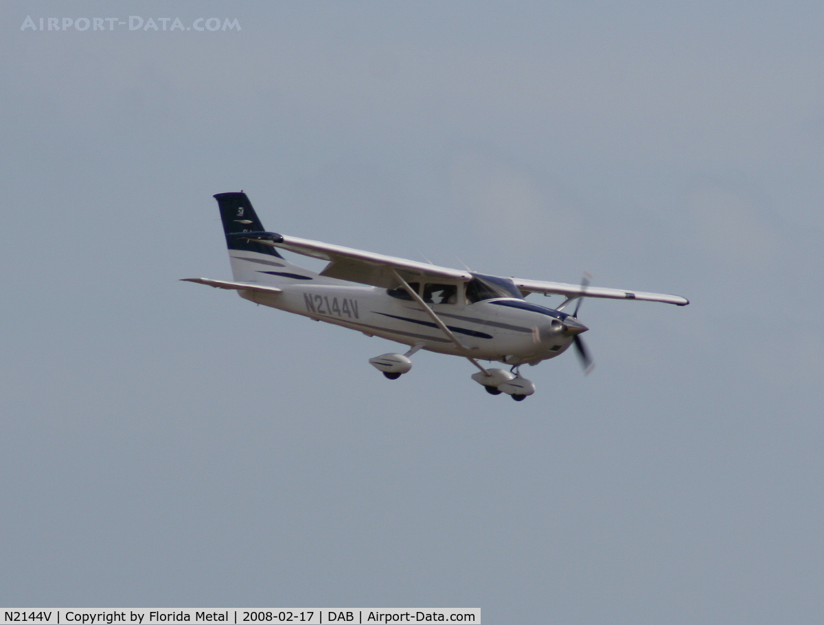 N2144V, 2003 Cessna 182T Skylane C/N 18281276, C182T