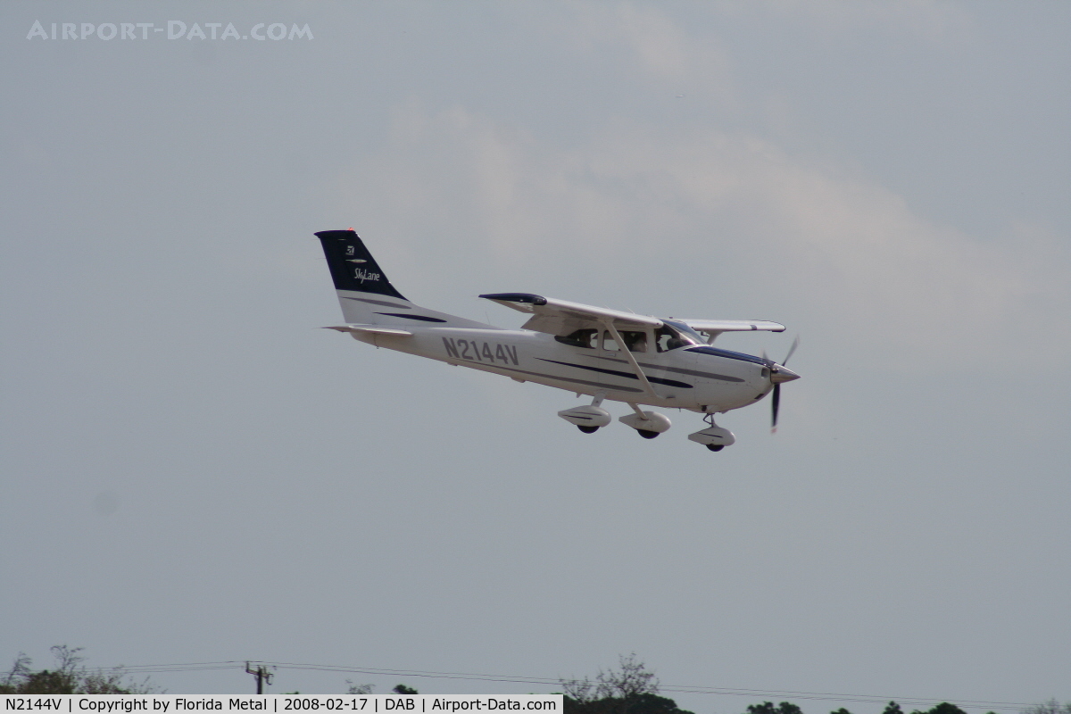 N2144V, 2003 Cessna 182T Skylane C/N 18281276, C182T