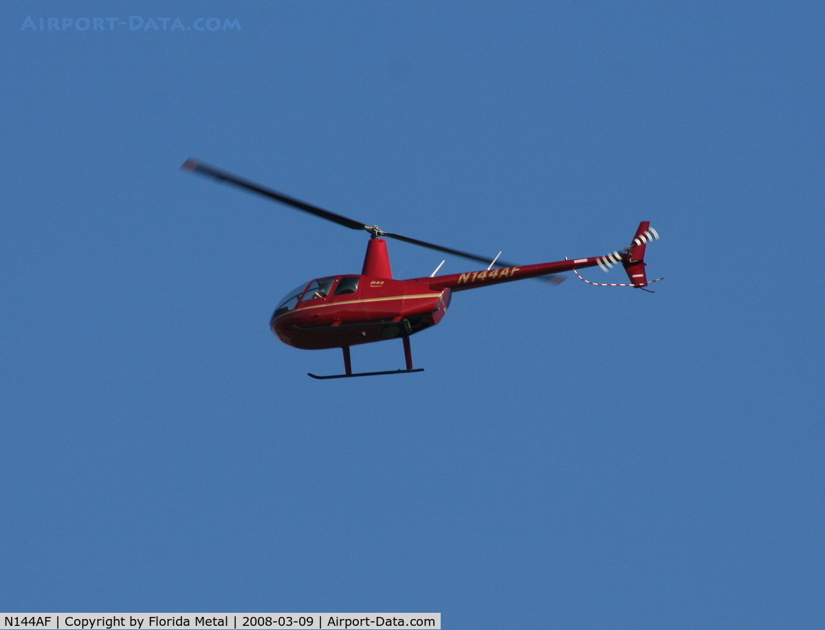 N144AF, 2007 Robinson R44 C/N 1787, R44 giving helicopter rides over Sea World