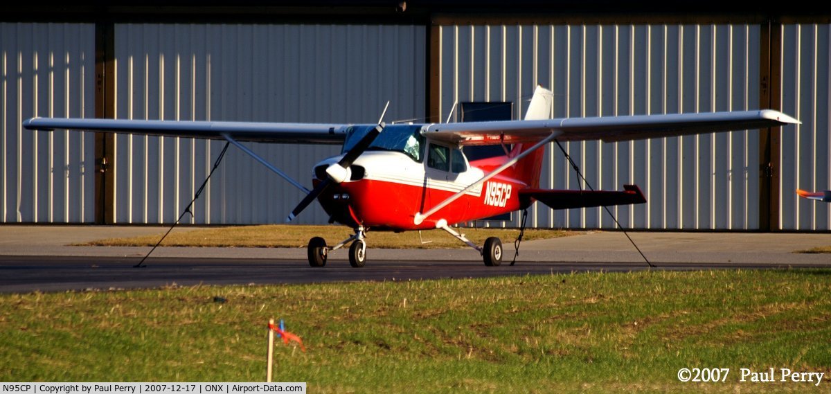 N95CP, 1976 Cessna 172M C/N 17265896, Familiar colors, and bright too