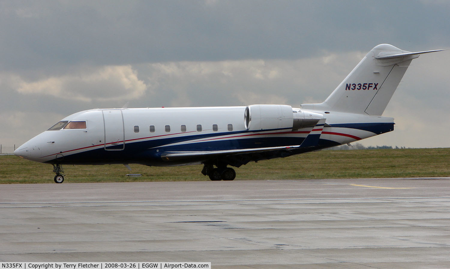 N335FX, 2005 Bombardier Challenger 604 (CL-600-2B16) C/N 5619, Challenger 604 at Luton in March 2008