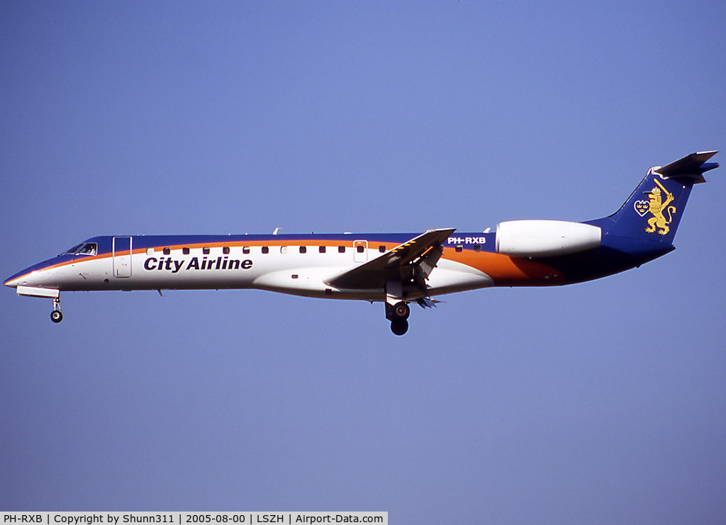 PH-RXB, 2000 Embraer ERJ-145MP (EMB-145MP) C/N 145320, Landing rwy 14