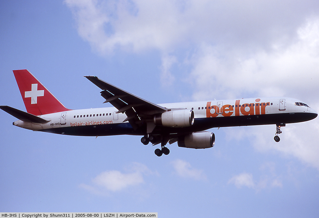 HB-IHS, 2000 Boeing 757-2G5 C/N 30394, Landing rwy 14