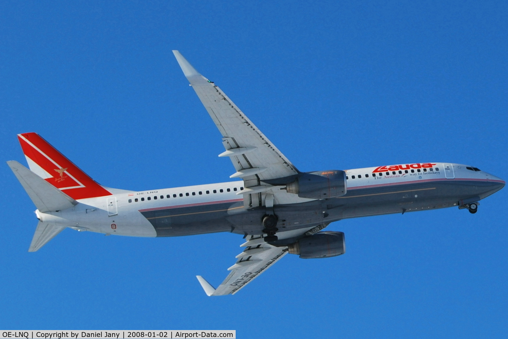OE-LNQ, 2003 Boeing 737-8Z9 C/N 30421, After take off