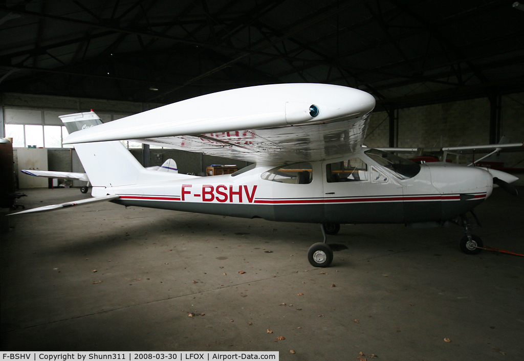 F-BSHV, Reims F177RG Cardinal RG C/N 0032, Inside GAMA Airclub hangar...