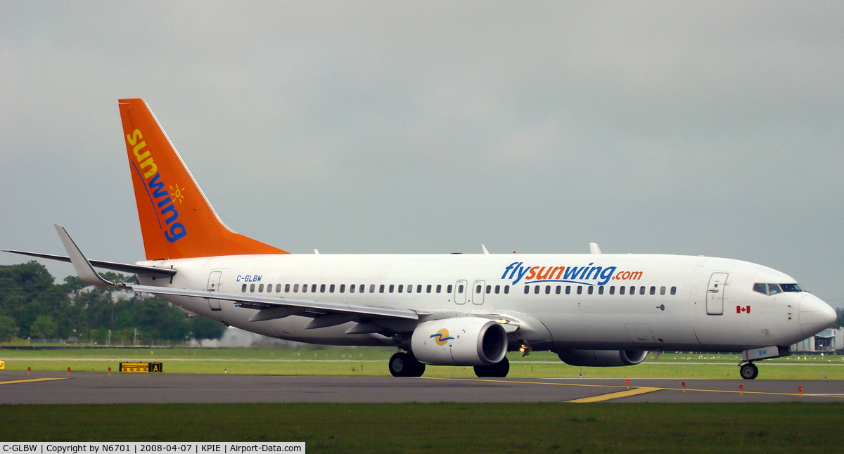 C-GLBW, 2003 Boeing 737-8Q8 C/N 30671, Sunwing is the other major airline with scheduled service to Toronto out of St Pete/Clearwater.