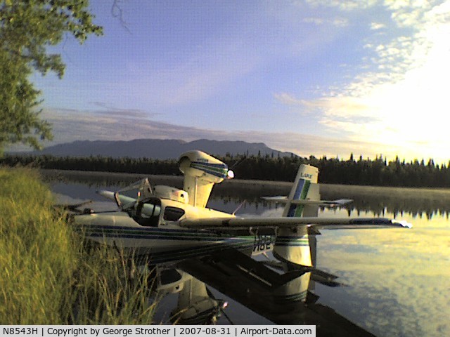 N8543H, 1984 Lake LA-4-200 Buccaneer C/N 1105, Gone Fishin' with a Lake on Hewitt Lake