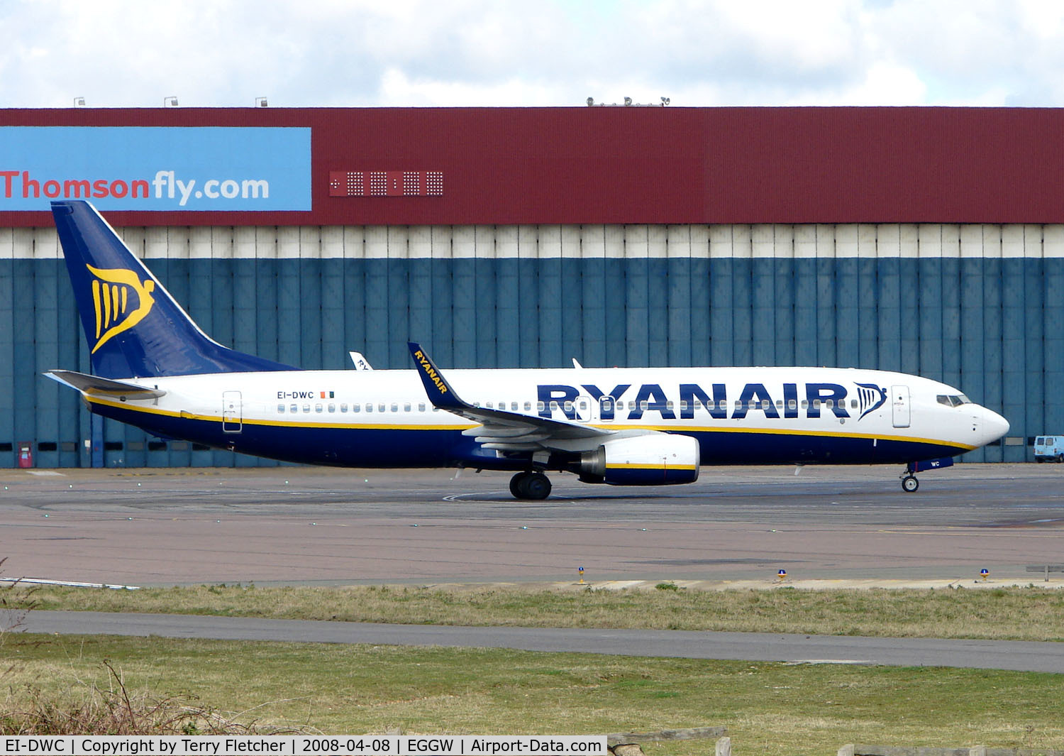 EI-DWC, 2007 Boeing 737-8AS C/N 36076, Ryanair B737 at Luton