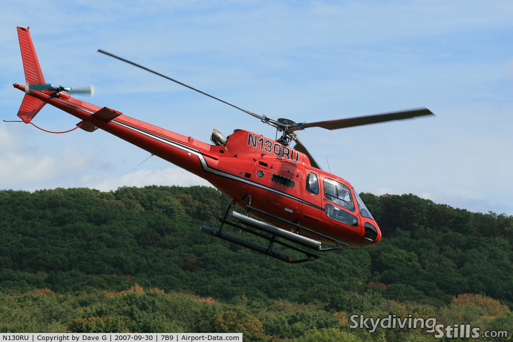 N130RU, 2007 Eurocopter AS-350B-2 Ecureuil C/N 4208, N130RU departs Ellington, CT toward the South.