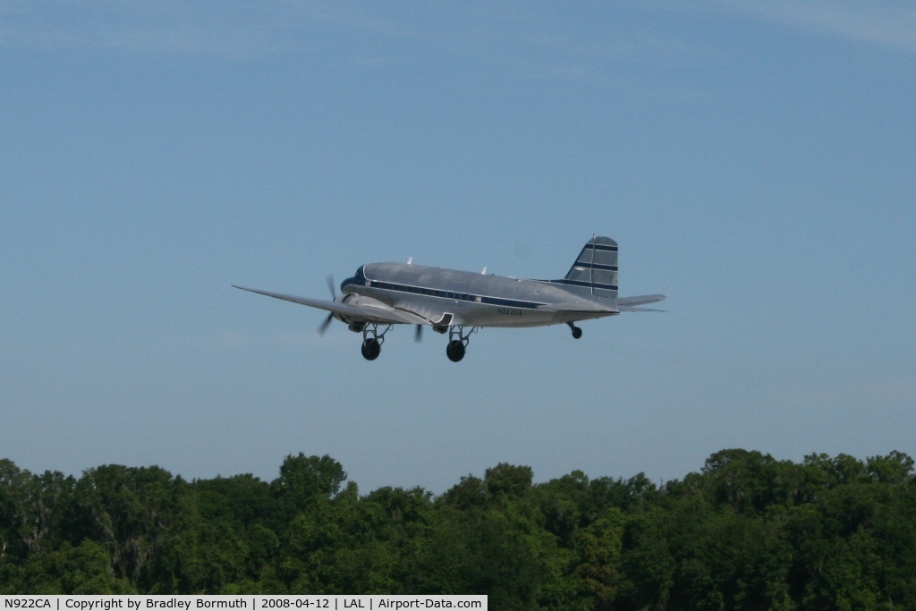N922CA, 1940 Douglas DC-3A-S4C4G C/N 2204, Taken at the 2008 Sun-N-Fun Fly-In.