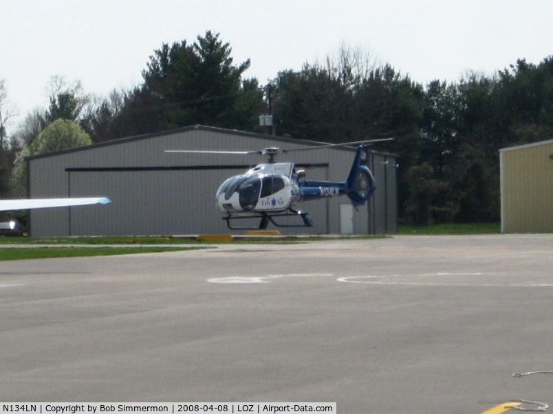 N134LN, 2005 Eurocopter EC-130B-4 (AS-350B-4) C/N 3985, Landing at London-Corbin, KY