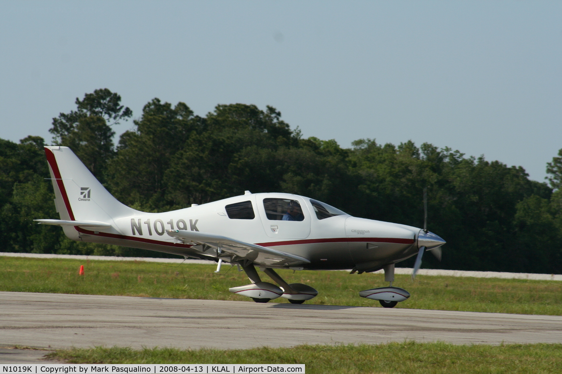 N1019K, 2008 Cessna LC42-550FG C/N 421004, Cessna 350