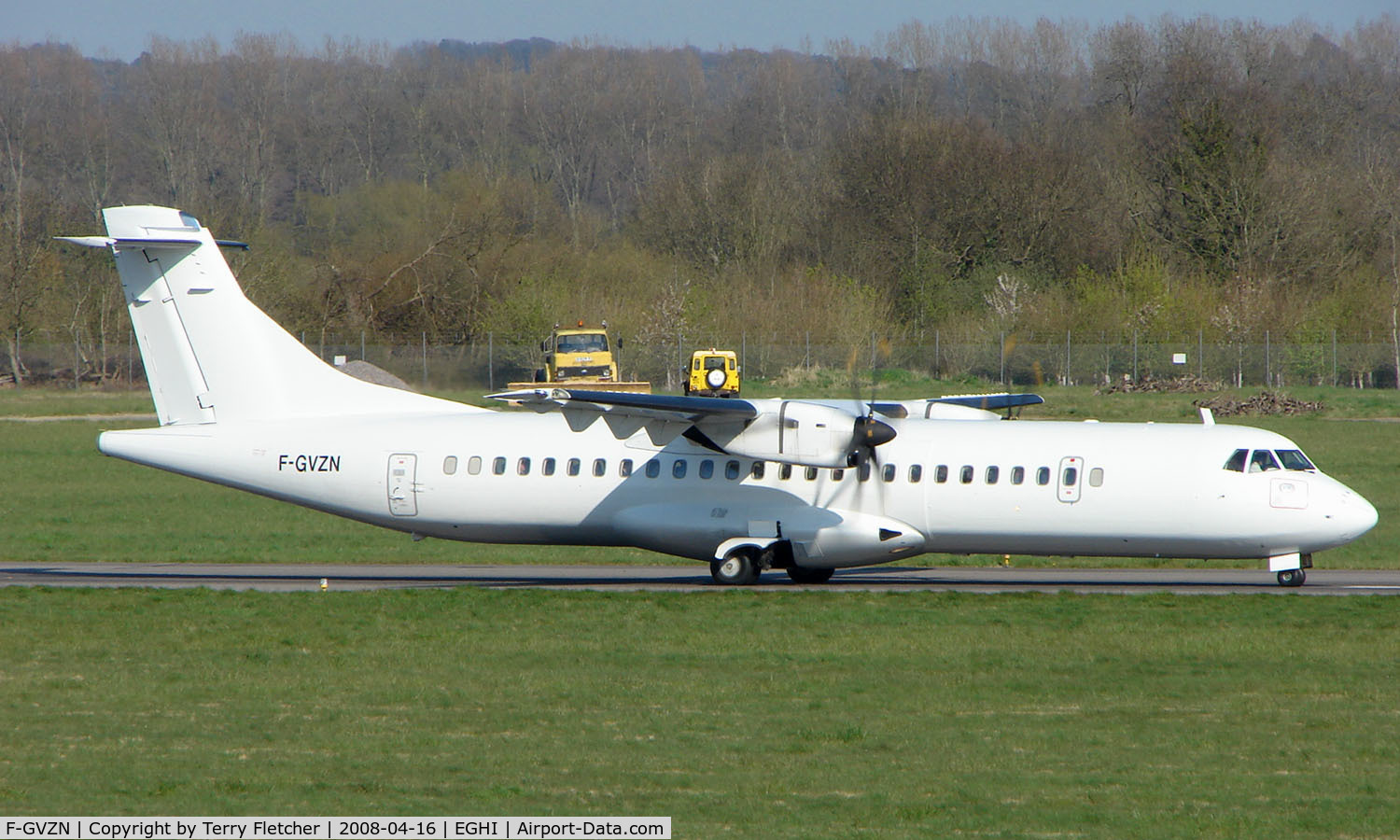 F-GVZN, 1998 ATR 72-212A C/N 563, Anonymous looking ATR operating for Brit Air into Southampton