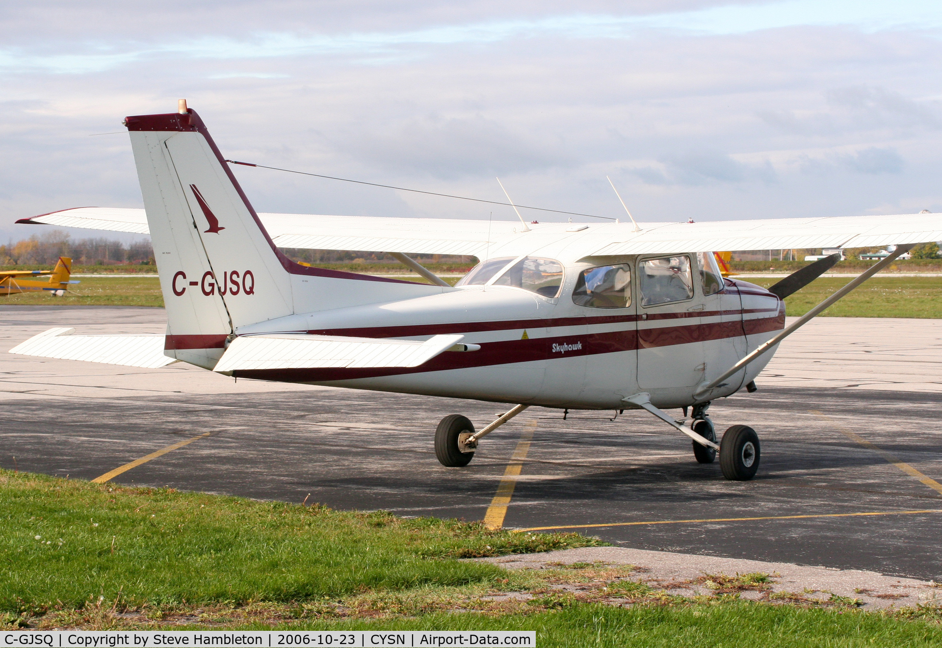 C-GJSQ, 1981 Cessna 172P C/N 17274706, At Niagara Falls, St Catherines