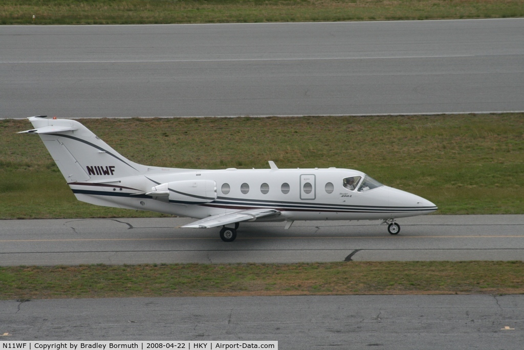 N11WF, 1999 Raytheon Beechjet 400A C/N RK-236, A great day to take pictures.