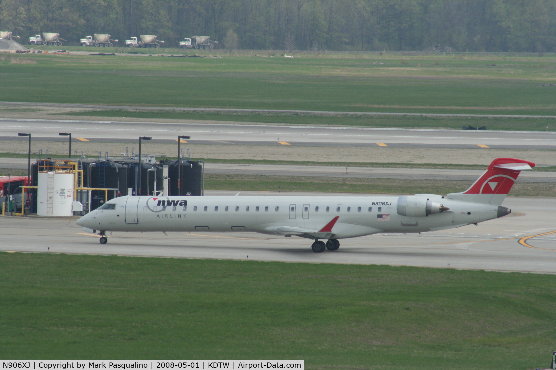 N906XJ, 2007 Bombardier CRJ-900ER (CL-600-2D24) C/N 15138, CL600-2D24