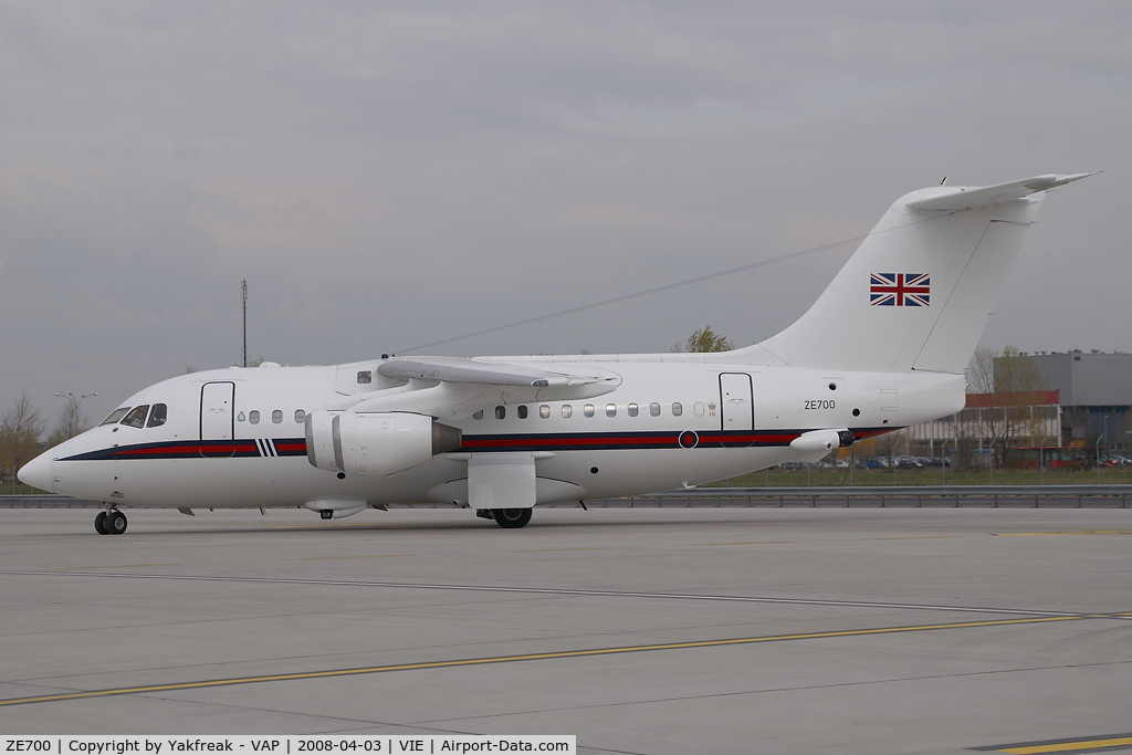 ZE700, 1984 British Aerospace BAe.146 CC.2 C/N E1021, Royal Air Force Bae 146