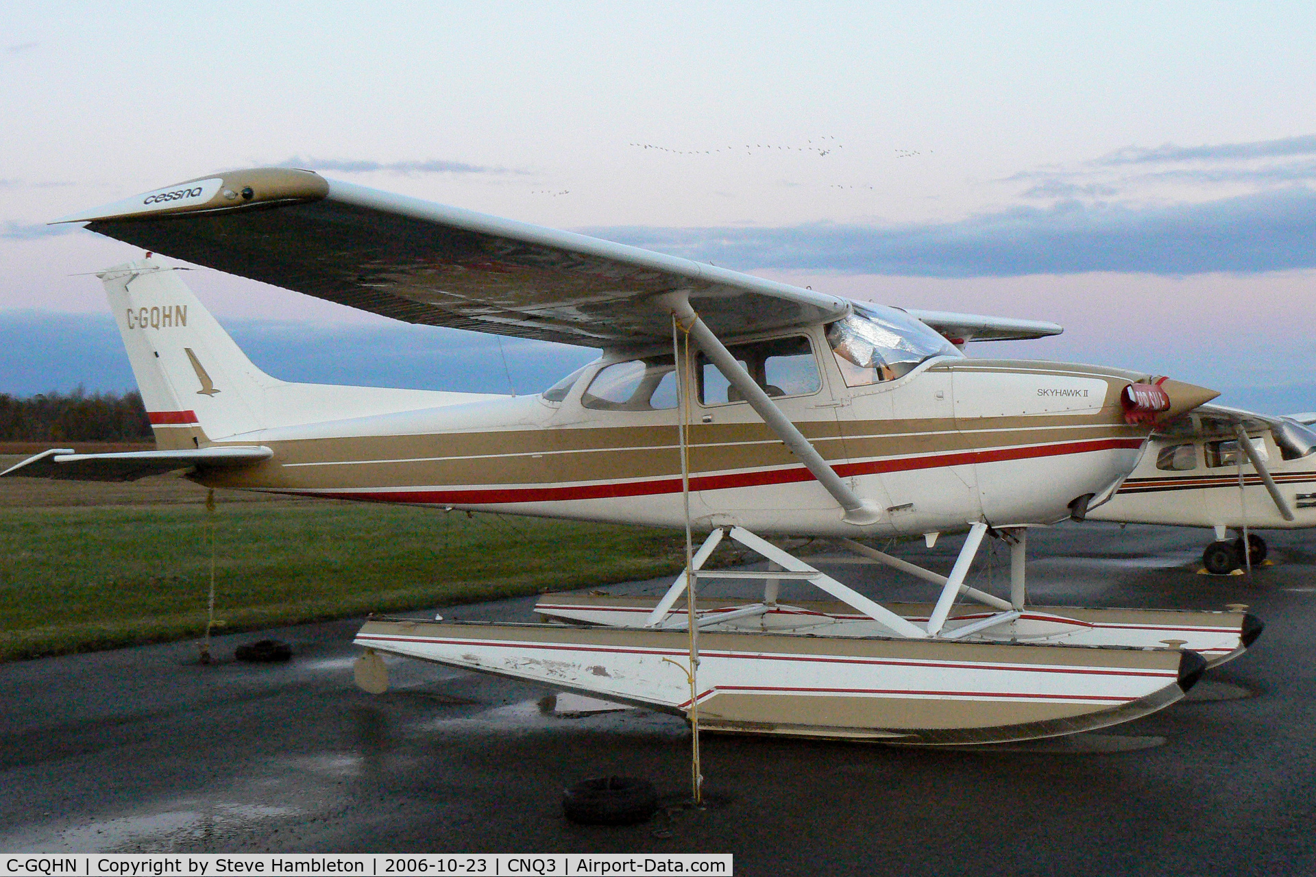 C-GQHN, 1978 Cessna 172N C/N 17270919, At Welland, Niagara Central, ON