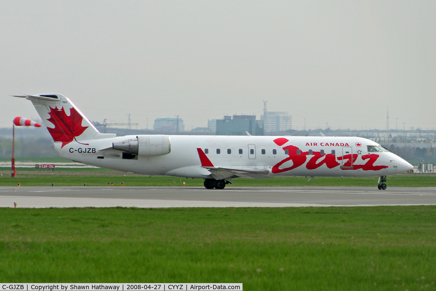 C-GJZB, 2003 Bombardier CRJ-200ER (CL-600-2B19) C/N 7740, Landing Runway 32 (Canon XT, 70-300mm)