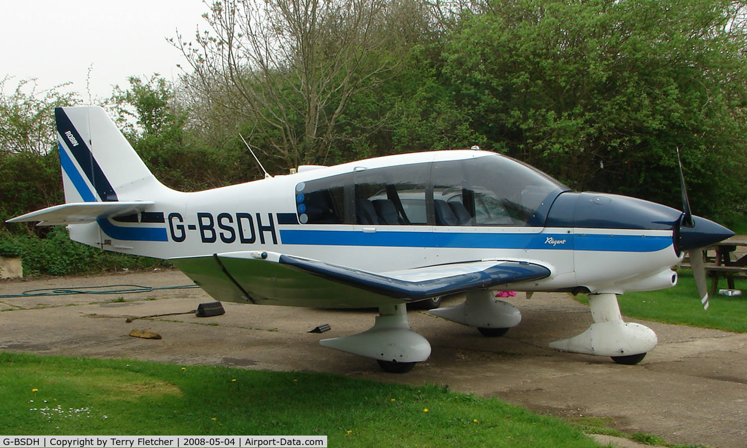 G-BSDH, 1990 Robin DR-400-180 Regent Regent C/N 1980, Robin DR400 at Spanhoe
