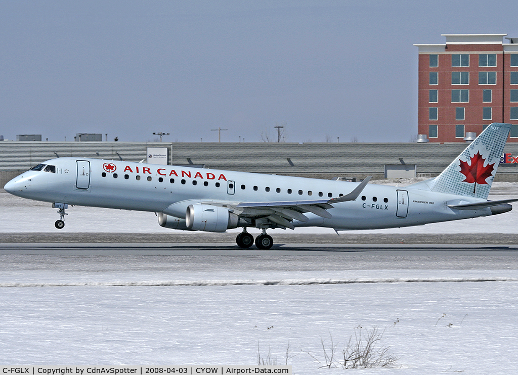 C-FGLX, 2006 Embraer 190AR (ERJ-190-100IGW) C/N 19000024, Air Canada E190 touching down on Rwy 25
