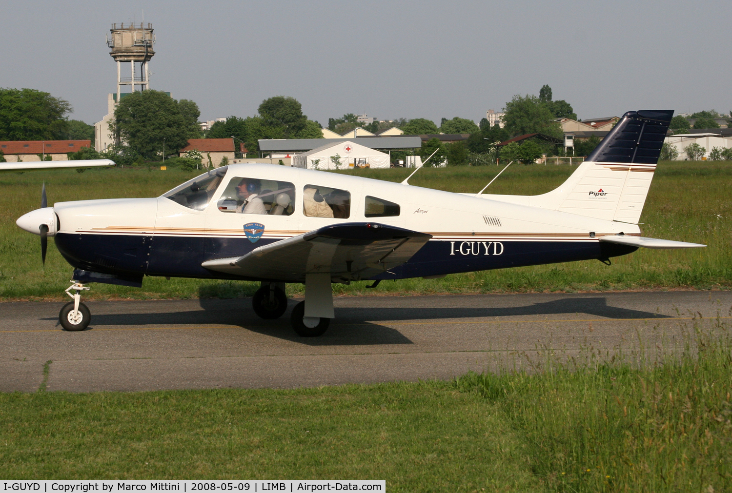 I-GUYD, Piper PA-28R-201 Cherokee Arrow III C/N 2844009, At Milano Bresso airport