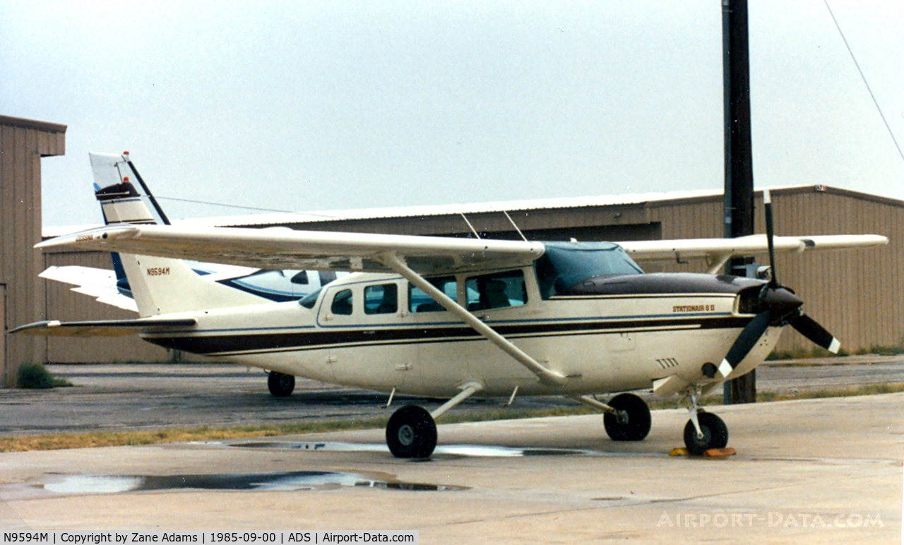 N9594M, Cessna 207A C/N Not found N9594M, At Dallas Addison