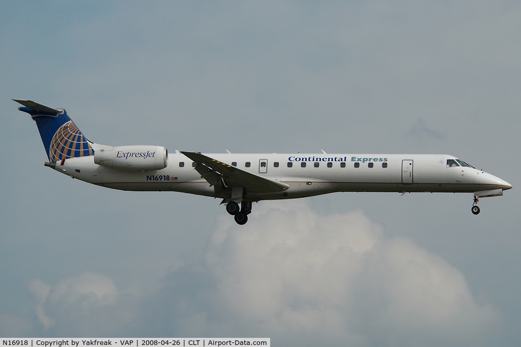 N16918, 2001 Embraer ERJ-145LR (EMB-145LR) C/N 145397, Expressjet Embraer 145 in Continental Express colors
