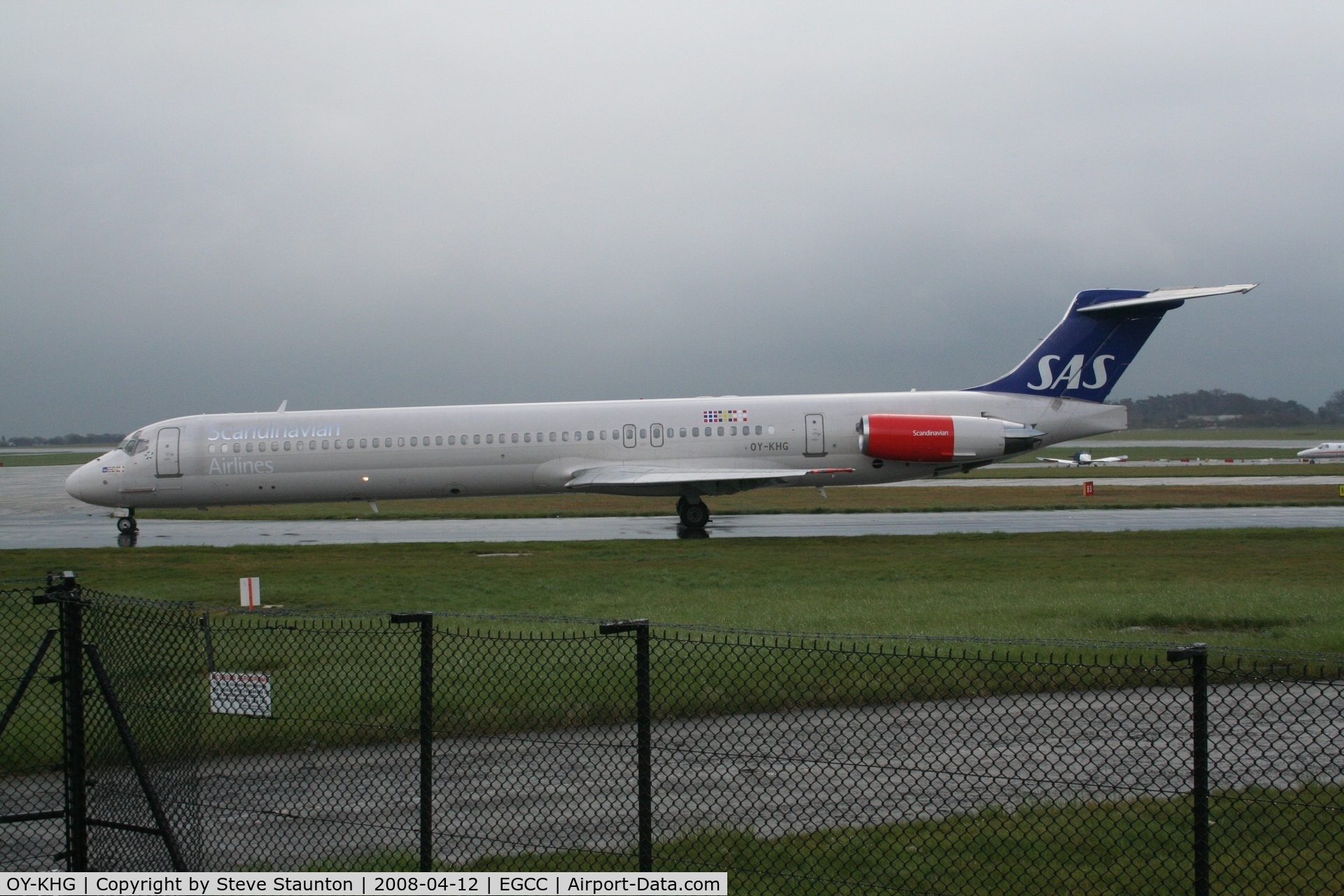 OY-KHG, 1988 McDonnell Douglas MD-82 (DC-9-82) C/N 49613, Taken at Manchester Airport on a typical showery April day