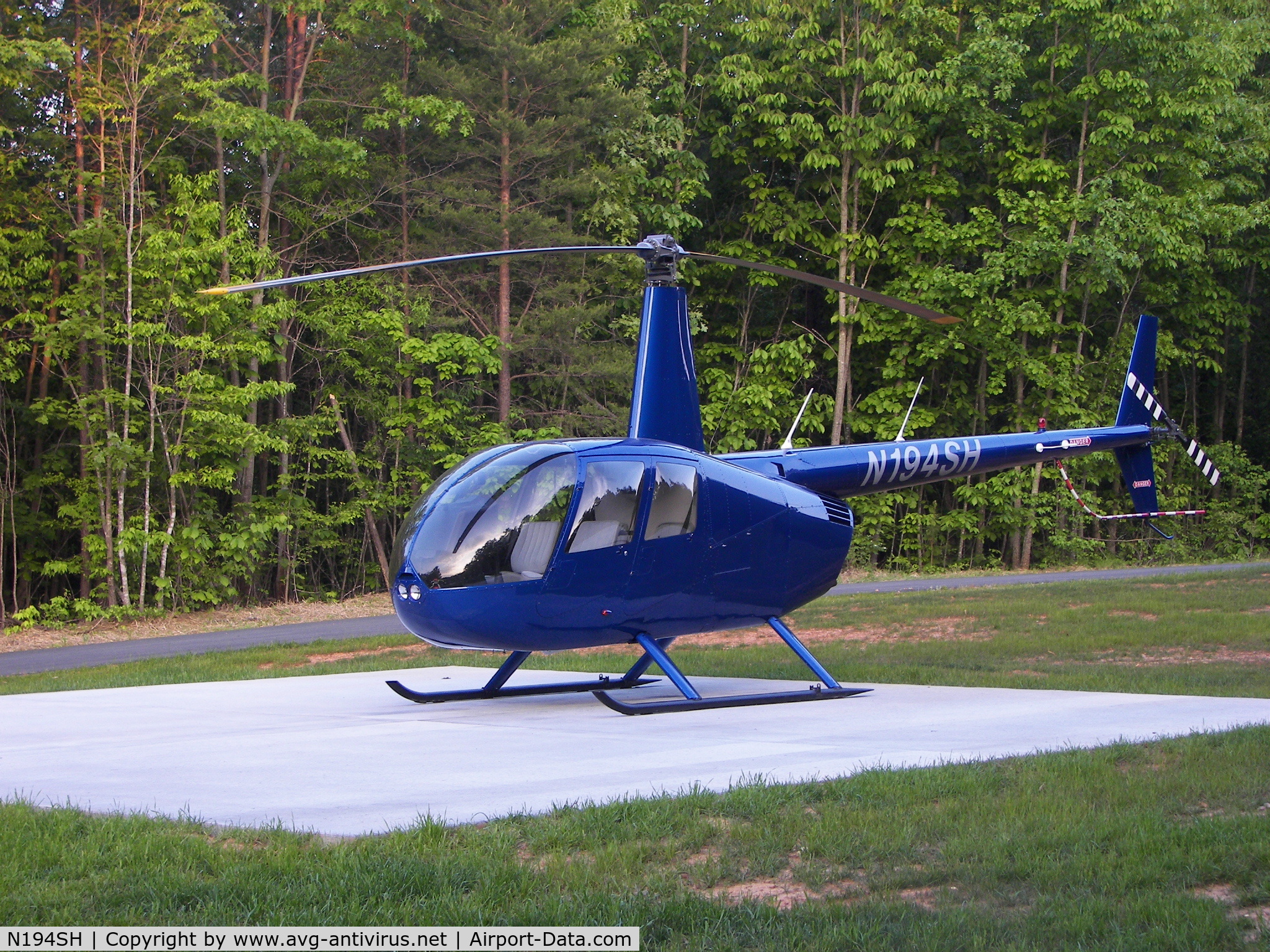 N194SH, 2007 Robinson R44 II C/N 11734, N194SH - Viper Blue R44-II