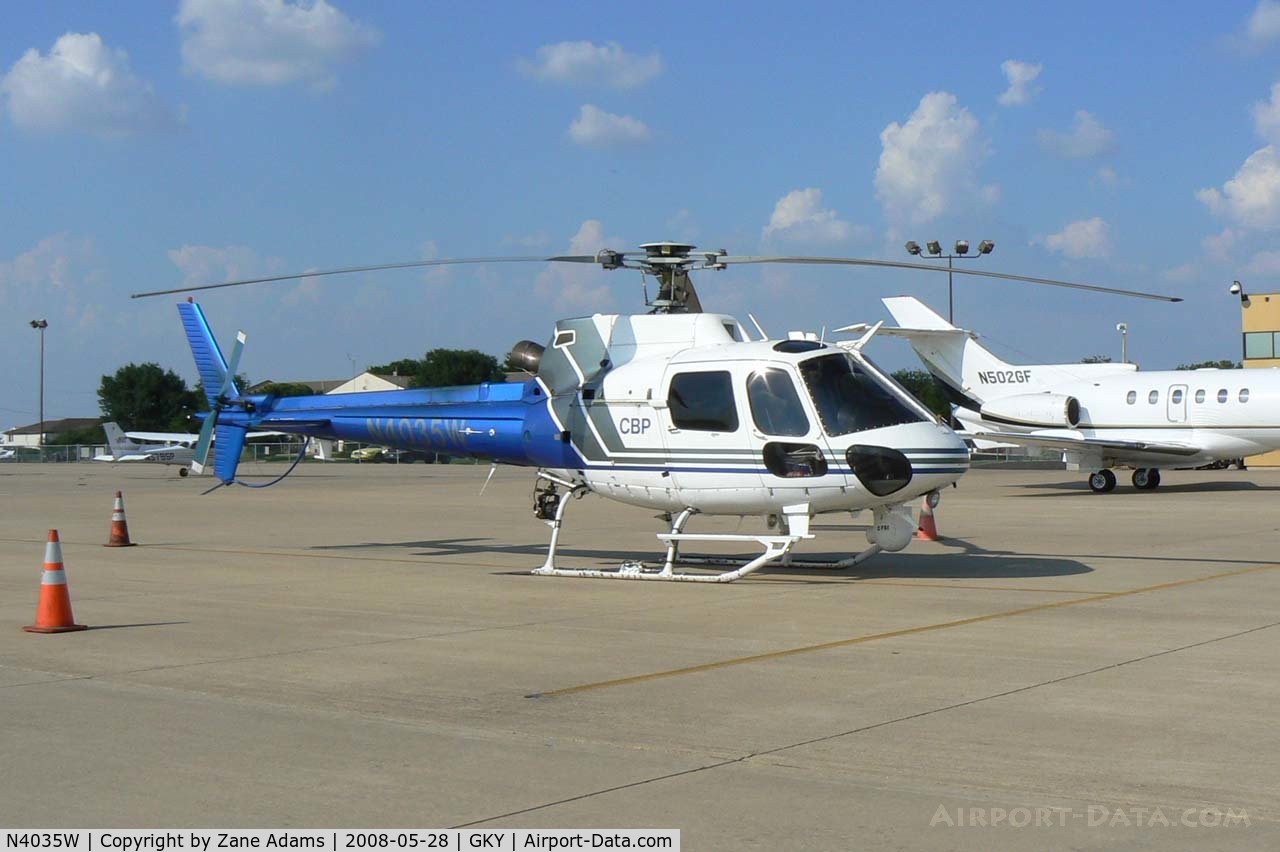 N4035W, 1996 Eurocopter AS-350B-2 Ecureuil C/N 2912, At Arlington Municipal