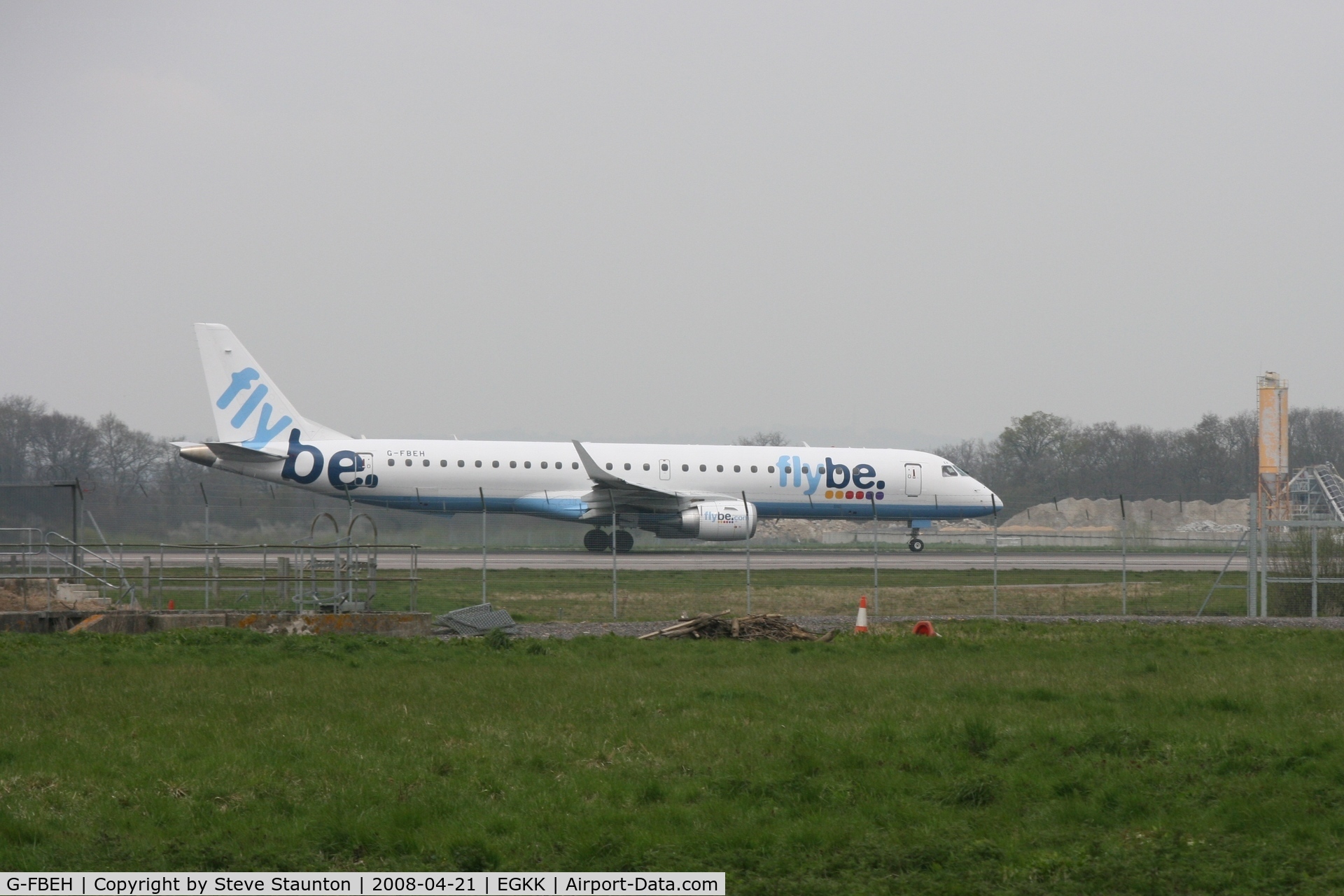 G-FBEH, 2007 Embraer 195LR (ERJ-190-200LR) C/N 19000128, Gatwick Airport 21/04/08 (married 19/04/08 - spotting two days later)