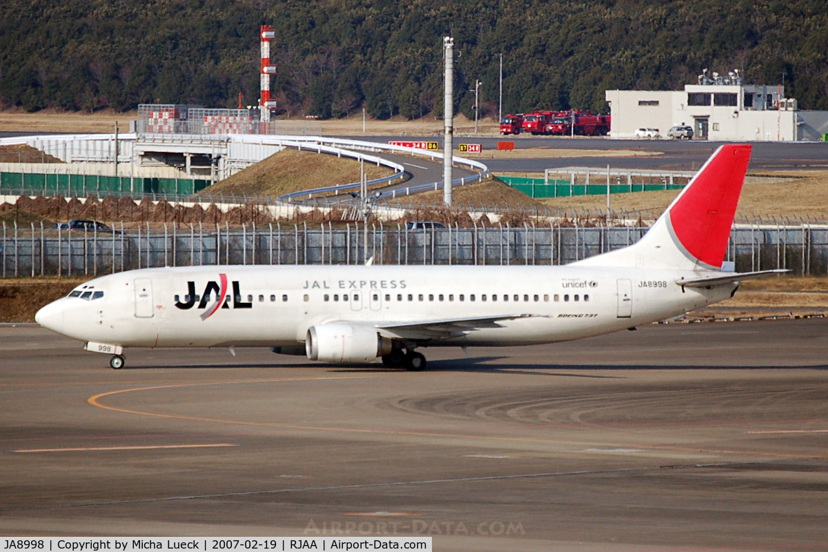 JA8998, 1998 Boeing 737-446 C/N 28994, At Narita