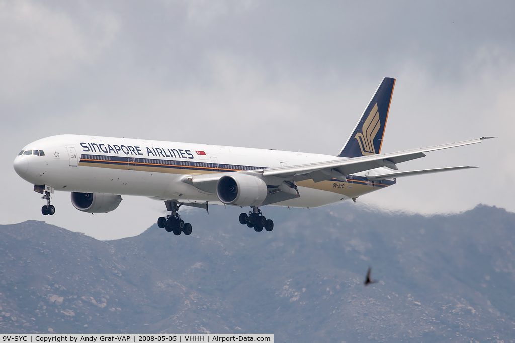 9V-SYC, 1998 Boeing 777-312 C/N 28517, Singapore Airlines 777-300
