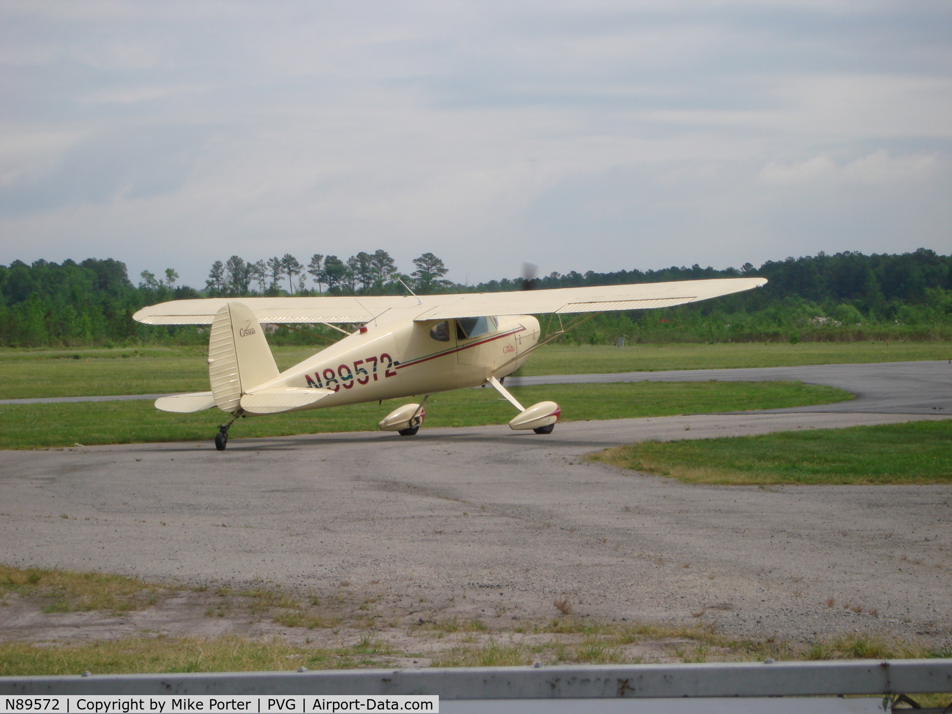 N89572, 1946 Cessna 140 C/N 8615, Cool Plane!