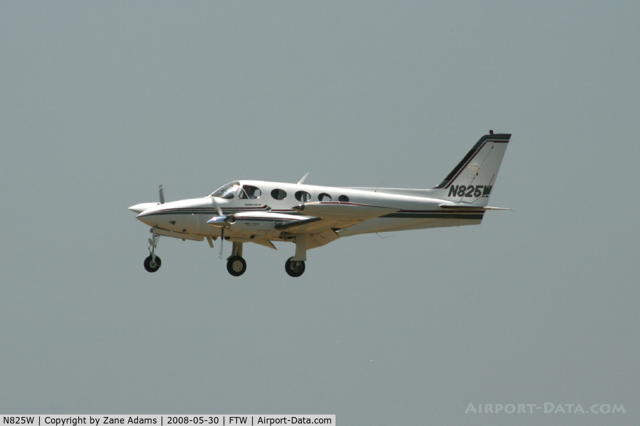 N825W, Cessna 340A C/N 340A0728, At Meacham Field