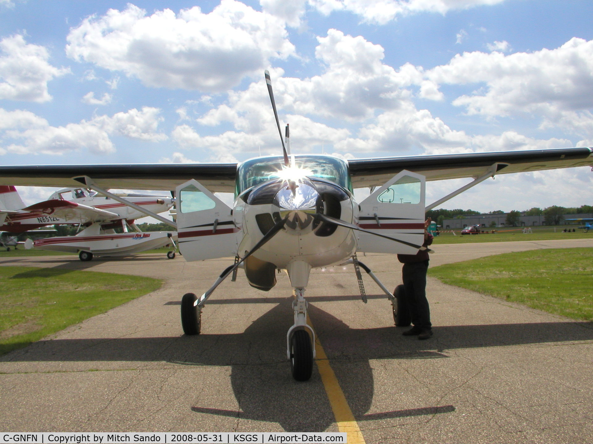 C-GNFN, 2008 Cessna 208 Caravan I C/N 20800502, Fleming Field Fly-In 2008.