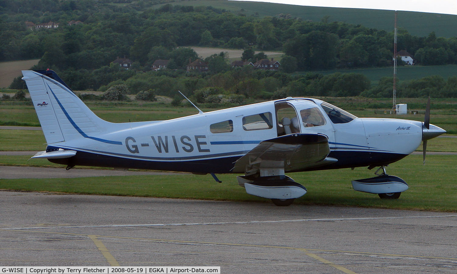 G-WISE, 2007 Piper PA-28-181 Cherokee Archer III C/N 28-43658, A pleasant May evening at Shoreham Airport , Sussex , UK